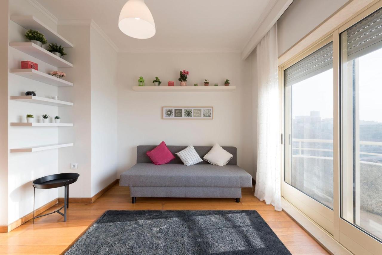 Lovelystay - 1Br Flat With Stunning Views Over Porto Vila Nova de Gaia Eksteriør billede