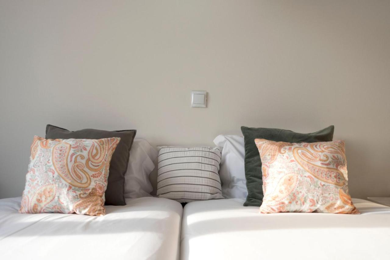 Lovelystay - 1Br Flat With Stunning Views Over Porto Vila Nova de Gaia Eksteriør billede